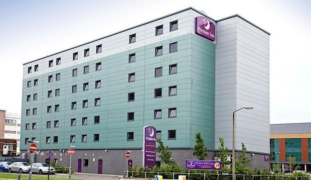 Premier Inn London Elstree / บอร์แรมวูด ภายนอก รูปภาพ
